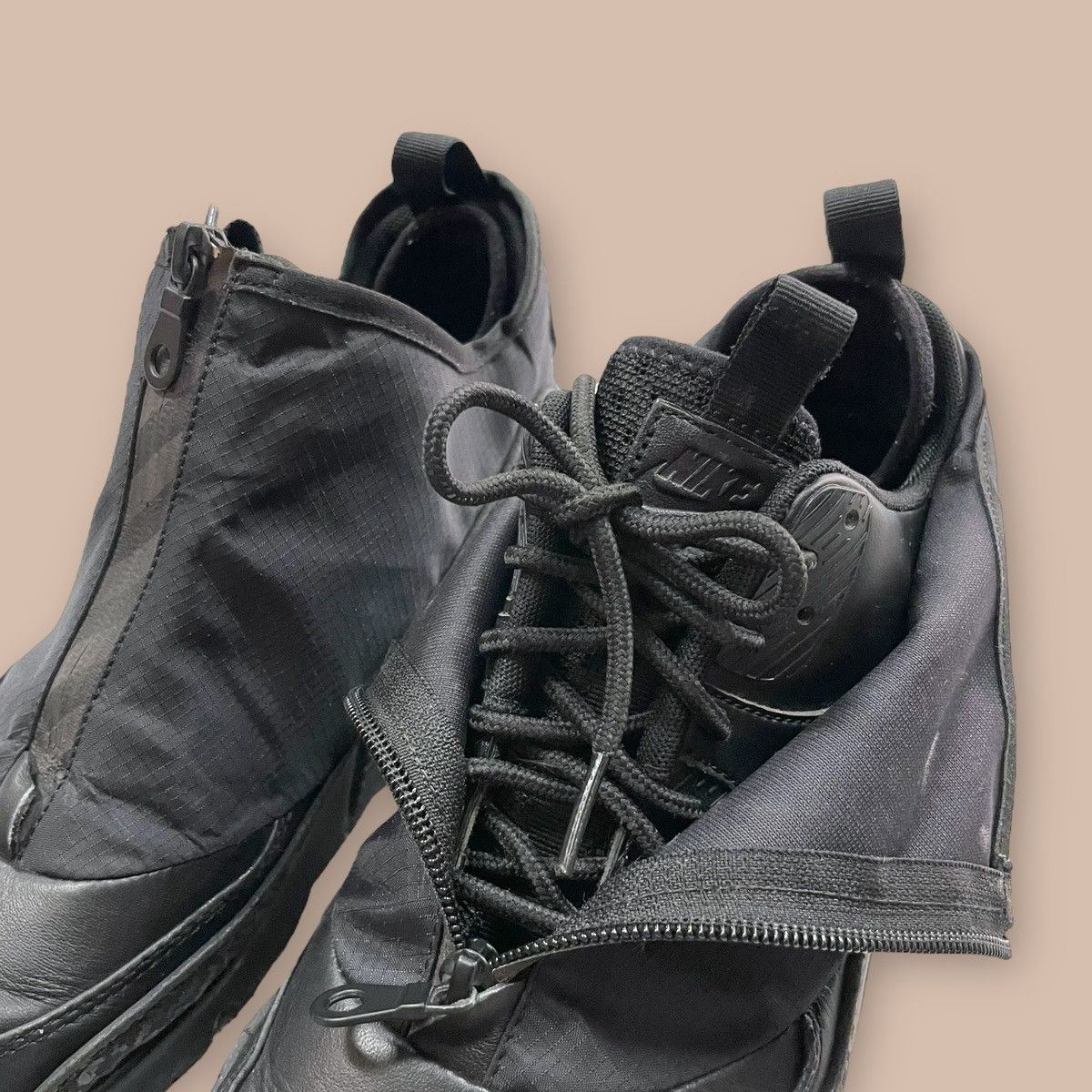 Nike Nike Air Max 90 Utility 'Triple Black' Size US 9 / EU 42 - 15 Thumbnail