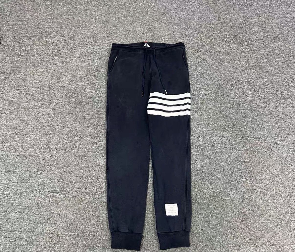 Thom Browne Thom Browne 4-Bar Sweatpants J16 Size US 32 / EU 48 - 1 Thumbnail