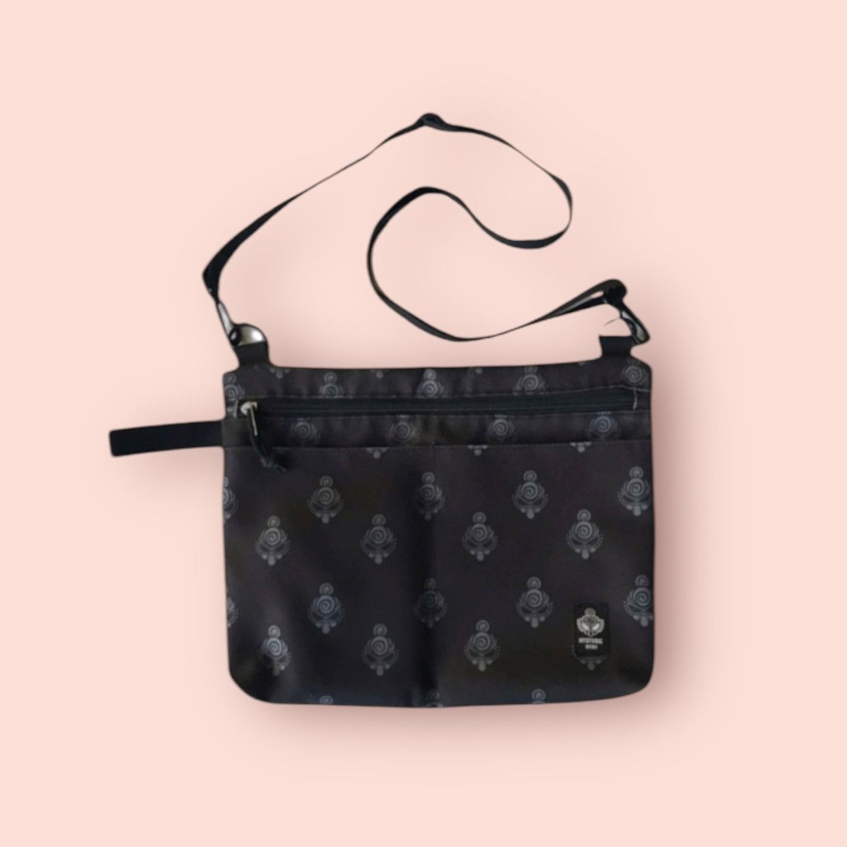 Hysteric Glamour × Japanese Brand HYSTERIC MINI MONOGRAM CROSSBODY SLING Size ONE SIZE - 14 Thumbnail