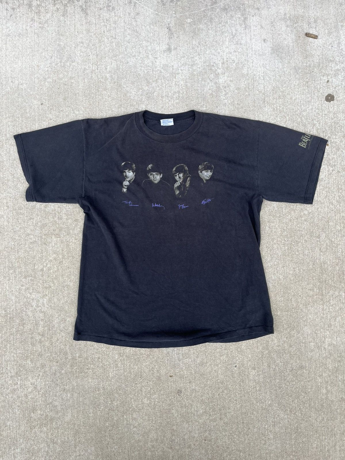 Band Tees × Vintage Rare Vintage 90s The Beatles Band Tee Size US XL / EU 56 / 4 - 1 Thumbnail