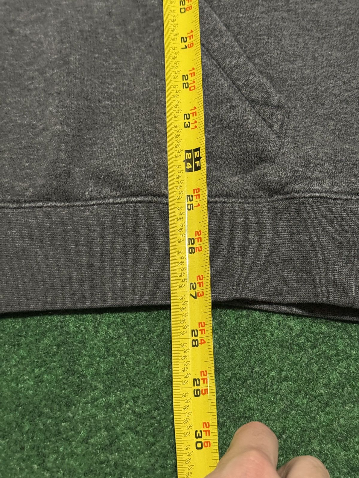 Nike Vintage Y2K Nike Gray Tag Medium Pullover Hoodie Sweatshirt Size US M / EU 48-50 / 2 - 5 Thumbnail