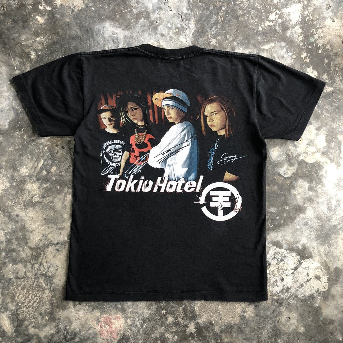Band Tees Vintage Rock Band Shirt Tokio Hotel Y2K Size US M / EU 48-50 / 2 - 4 Thumbnail