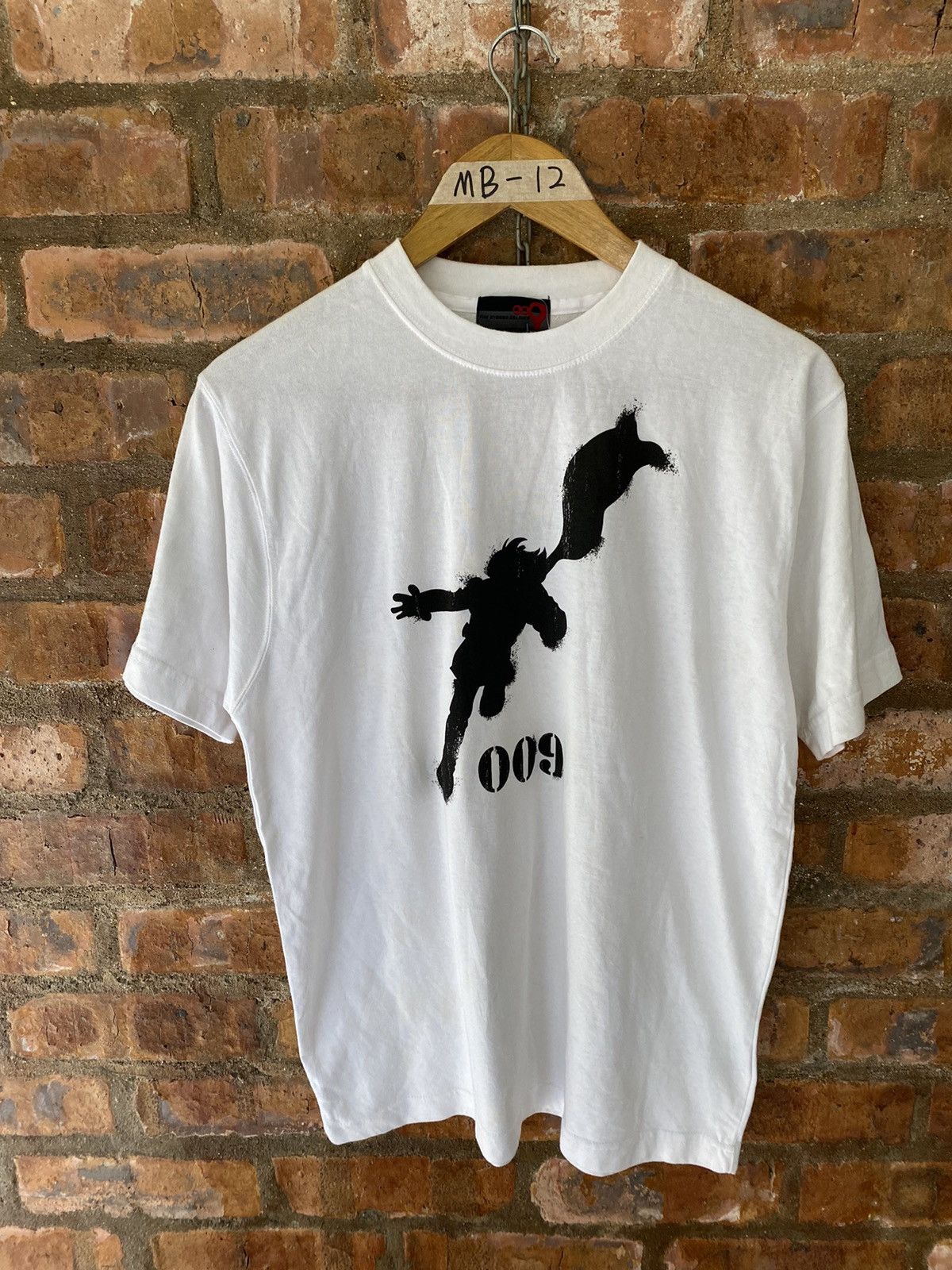 Beauty Beast 1990s Cyborg 009 Anime tee NOS Cospa Yohji Size US M / EU 48-50 / 2 - 2 Thumbnail