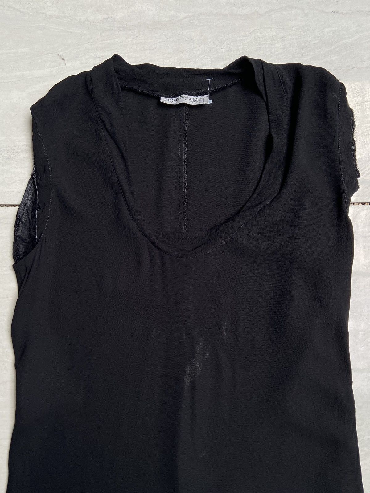 Emporio Armani EMPORIO ARMANI Black Sleeveless Size US XS / EU 42 / 0 - 3 Thumbnail