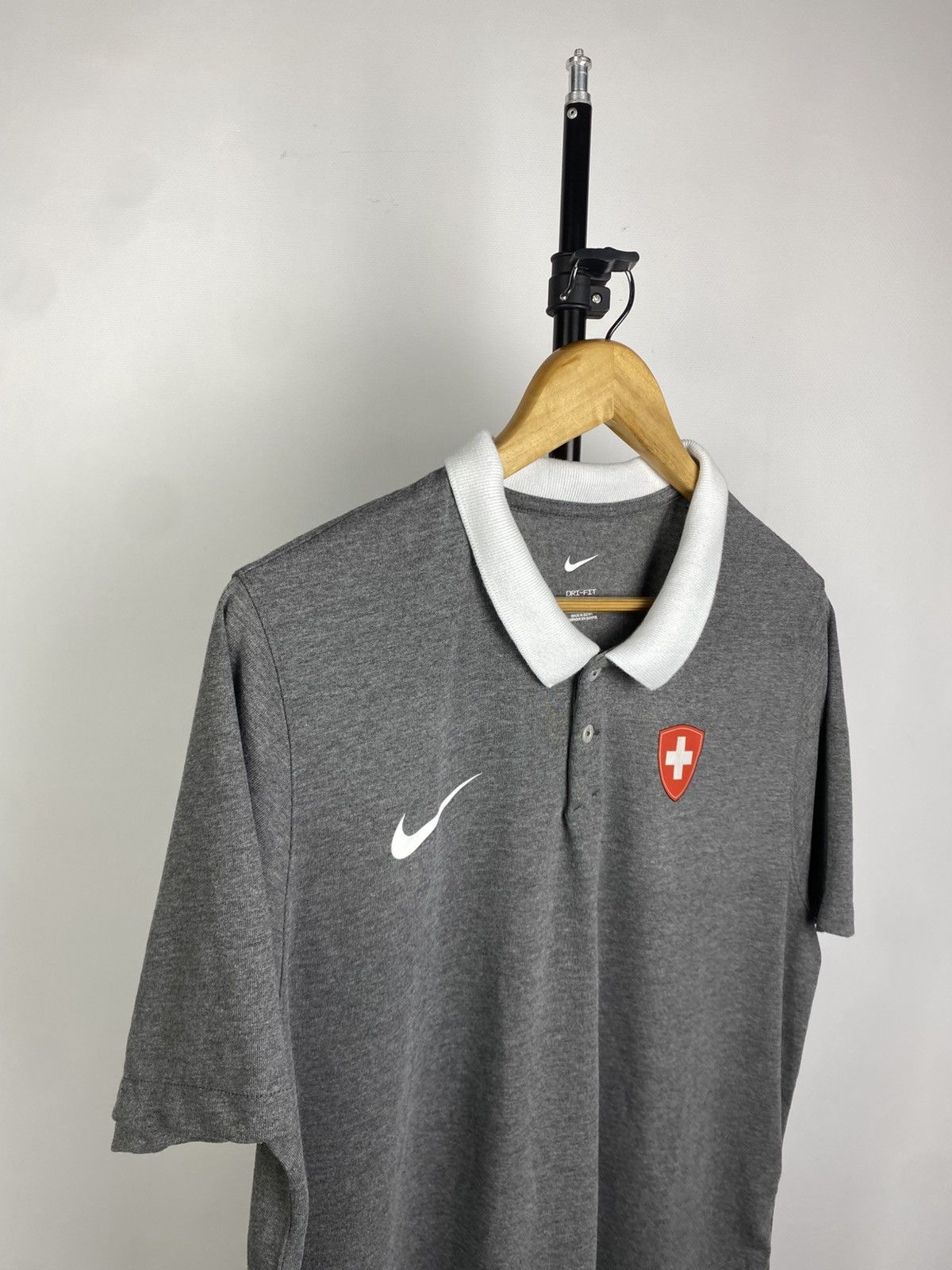 Nike × Vintage 00s Nike Suisse FIFA Soccer Jersey Polo T-Shirt y2k Size US L / EU 52-54 / 3 - 2 Thumbnail