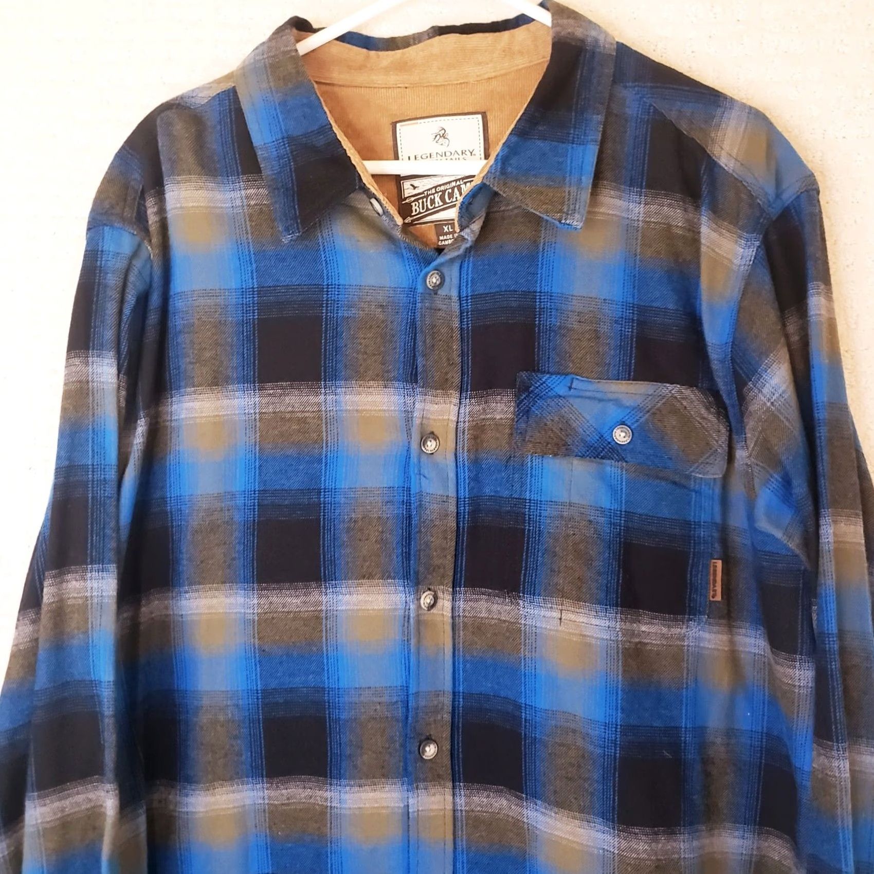 Vintage VINTAGE Legendary Whitetails Buck Camp Flannel Shirt XL Plaid Blue Cotton Long Sleeve Button-Up Pockets Mens Size US XL / EU 56 / 4 - 2 Thumbnail