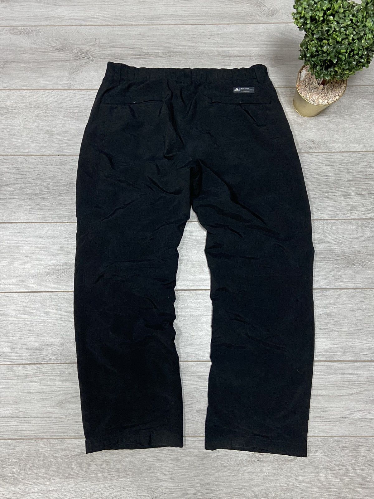 Nike ACG Nike acg vintage multi pocket ski pants snowboard Size US 36 / EU 52 - 2 Thumbnail