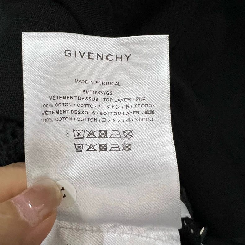 Givenchy Givenchy Fake Two-Piece Qilin Sleeve Hoodie XL Size Size US XL / EU 56 / 4 - 4 Thumbnail