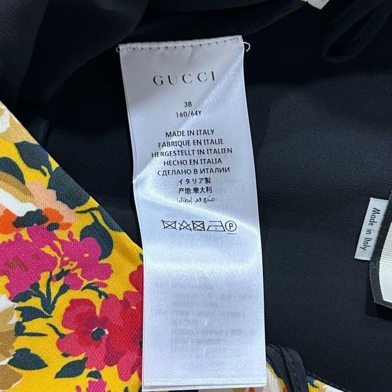 Gucci Gucci Short skirt with broken flowers Size 25" / US 0 / IT 36 - 5 Thumbnail