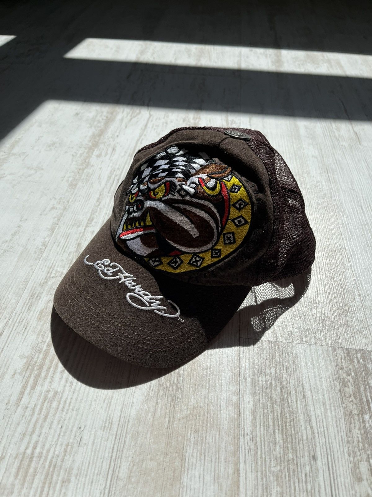 Christian Audigier × Ed Hardy Ed Hardy Bulldog Brown Trucker Cap Rare Y2K Rap Japanese Size ONE SIZE - 2 Thumbnail