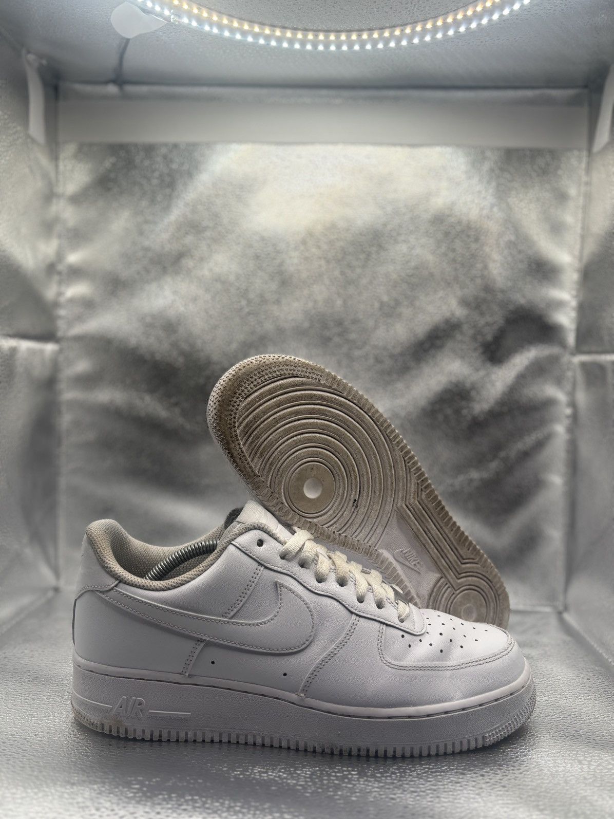 Nike Nike air force 1 low triple white Size US 10 / EU 43 - 1 Thumbnail