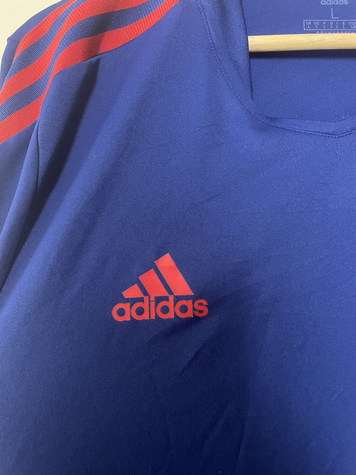 Adidas Adidas Bayern Monachium Soccer Jersey size L Size US L / EU 52-54 / 3 - 6 Thumbnail