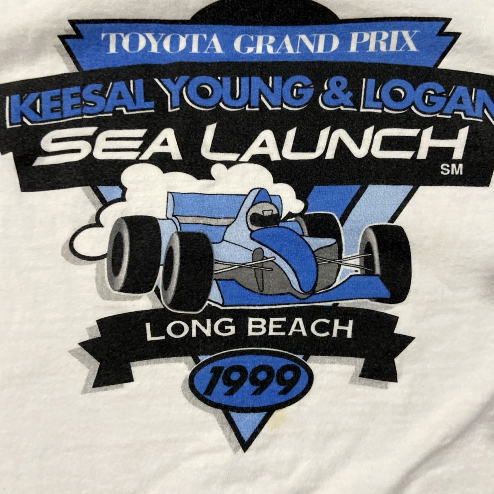 Gildan VINTAGE Gildan Shirt Mens M VTG Long Beach Grand Prix 1999 Racing Toyota Start Your Engines White Short Sleeve Crew Neck T-Shirt Cotton Regular Mens Size US M / EU 48-50 / 2 - 2 Thumbnail