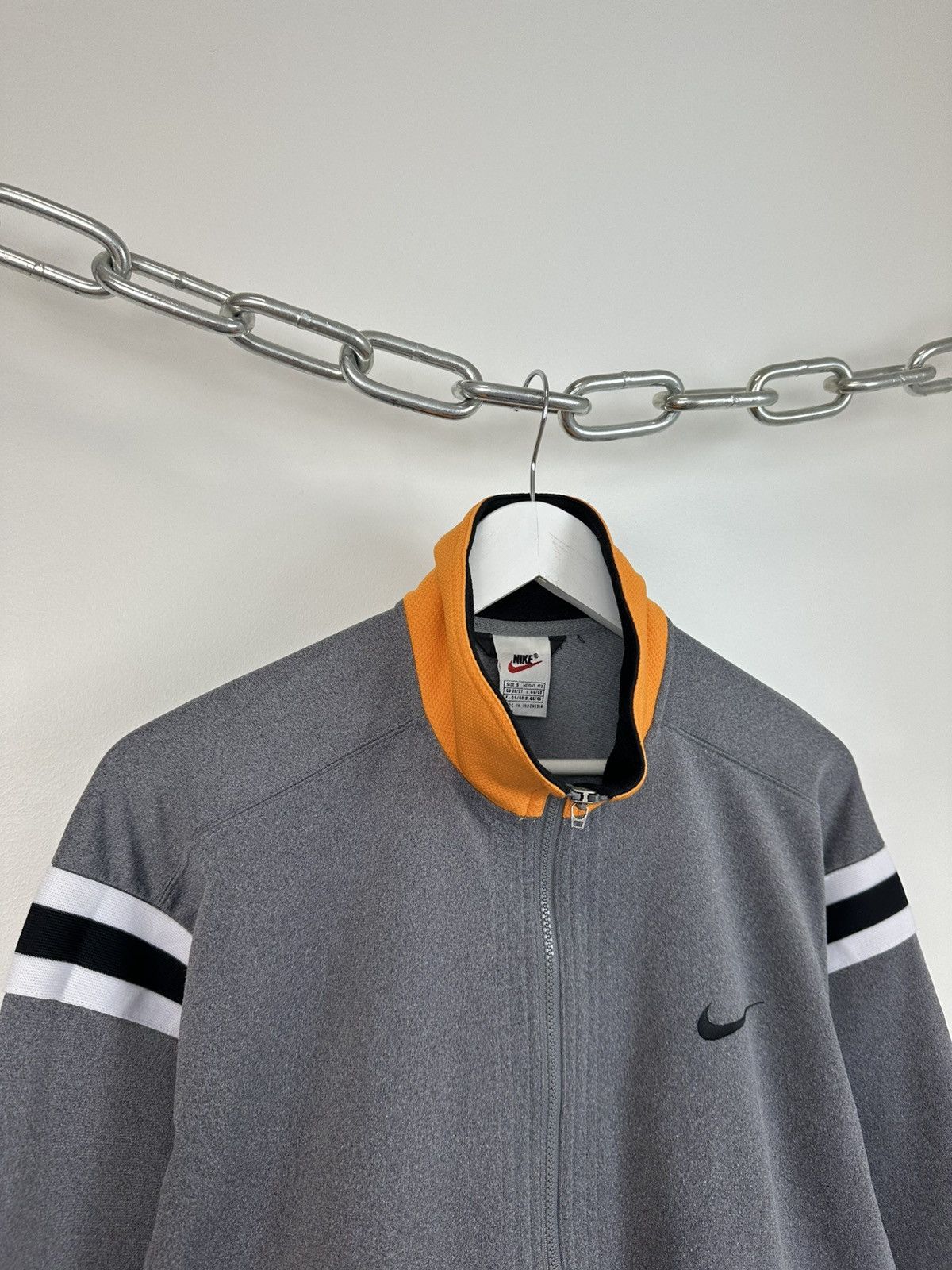 Nike Vintage 90s Nike Big Logo Embroidered Retro Track Jacket Size US S / EU 44-46 / 1 - 3 Thumbnail