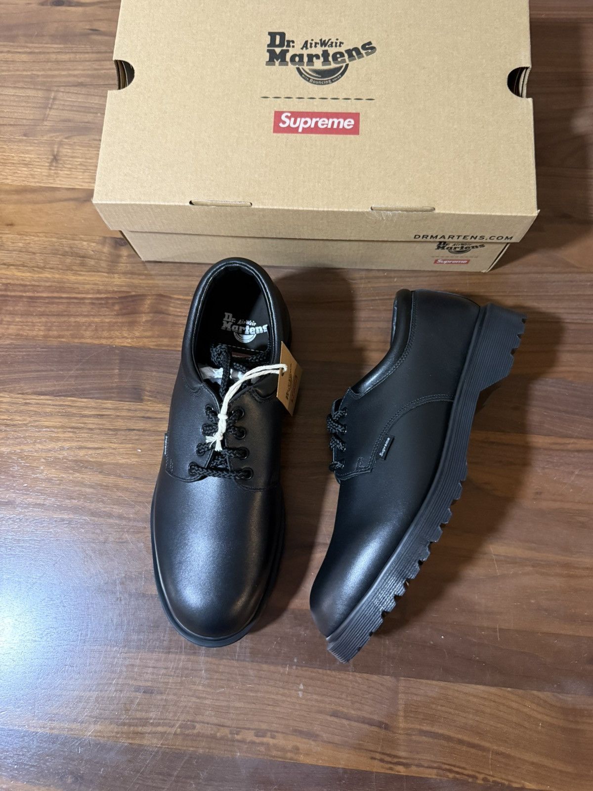 Dr. Martens × Supreme Supreme®/Dr. Martens Postal Supreme Black Size 11 Leather Size US 11 / EU 44 - 1 Thumbnail