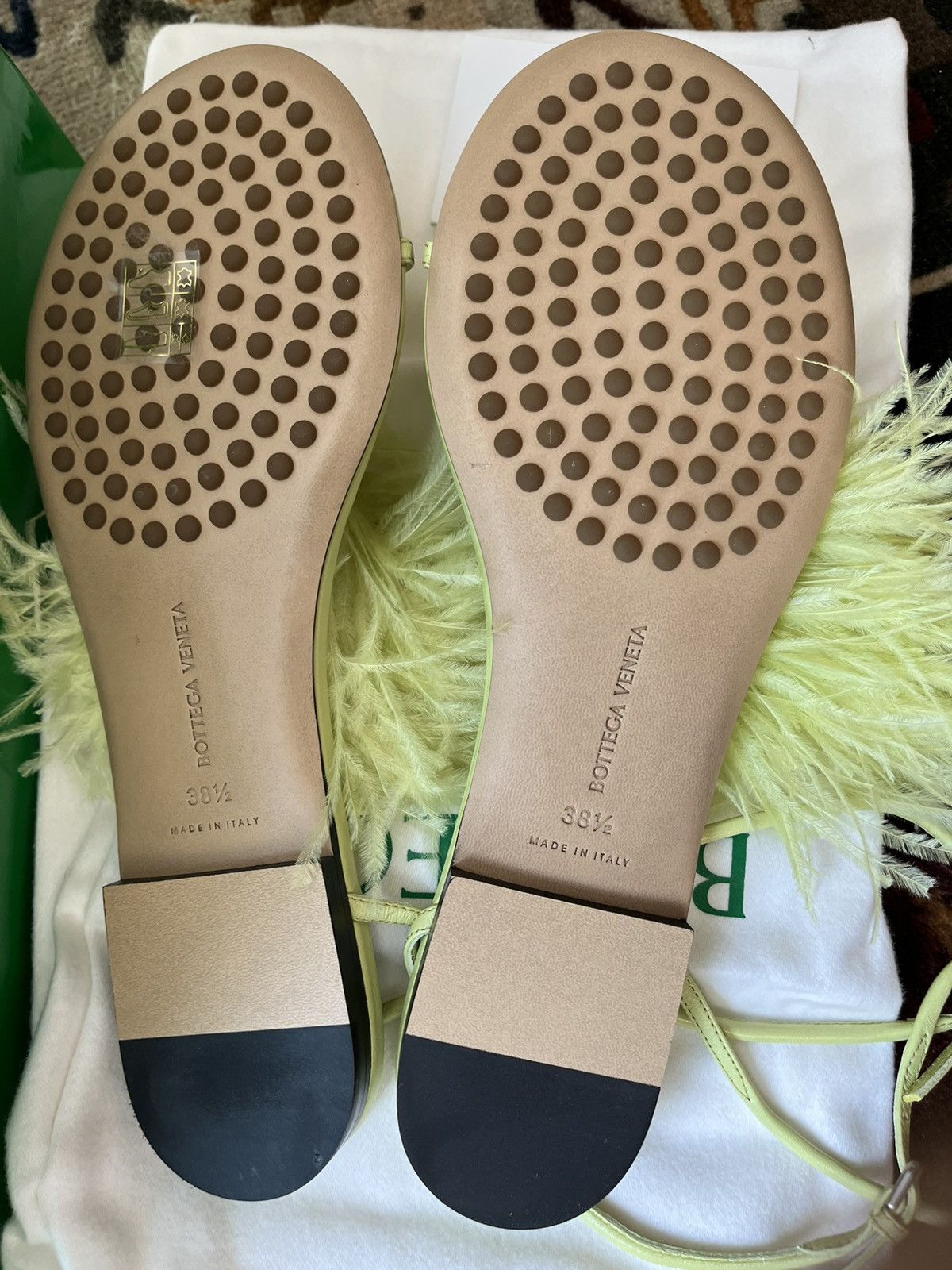 Bottega Veneta BNWB Bottega Veneta Feather Sandals EU38.5 Size US 8.5 / IT 38.5 - 8 Thumbnail