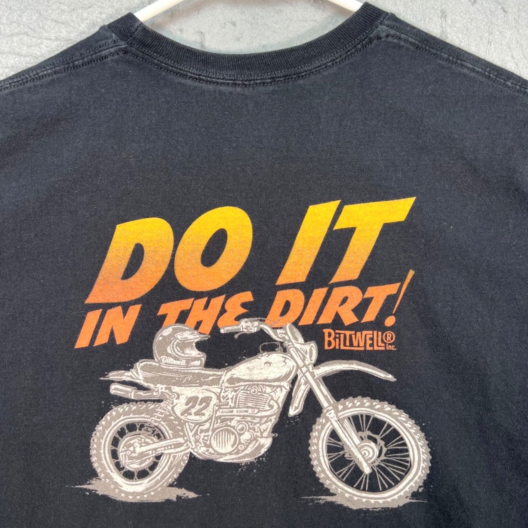 Vintage Biltwell Mens XL Black Do It In The Dirt Graphic T-Shirt Motorcross Motocross Shirt Short Sleeve Crew Neck Cotton Size US XL / EU 56 / 4 - 7 Thumbnail