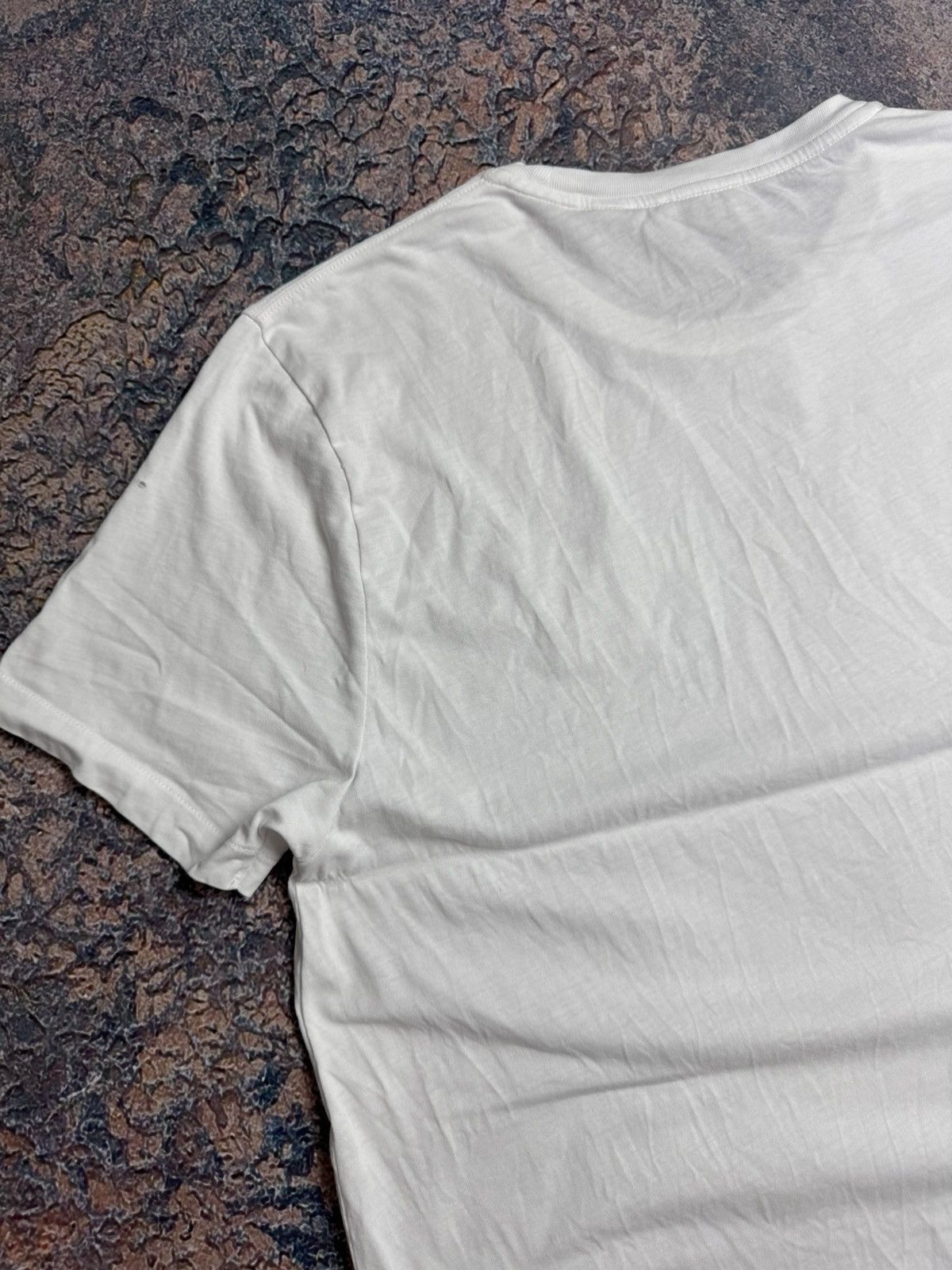 Burberry Burberry T-Shirt Streetwear Luxury Logo Rare Vintage Size US L / EU 52-54 / 3 - 10 Thumbnail