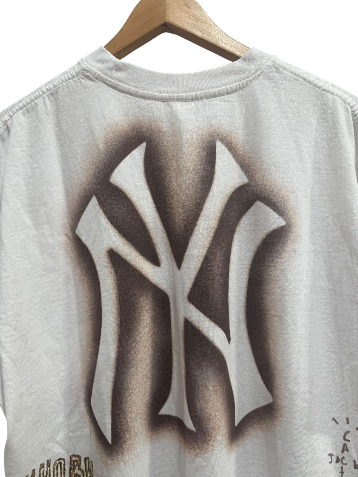 Travis Scott Travis Scott Fanatics Fest Exclusive NYC Teams Tee White Size US S / EU 44-46 / 1 - 9 Thumbnail