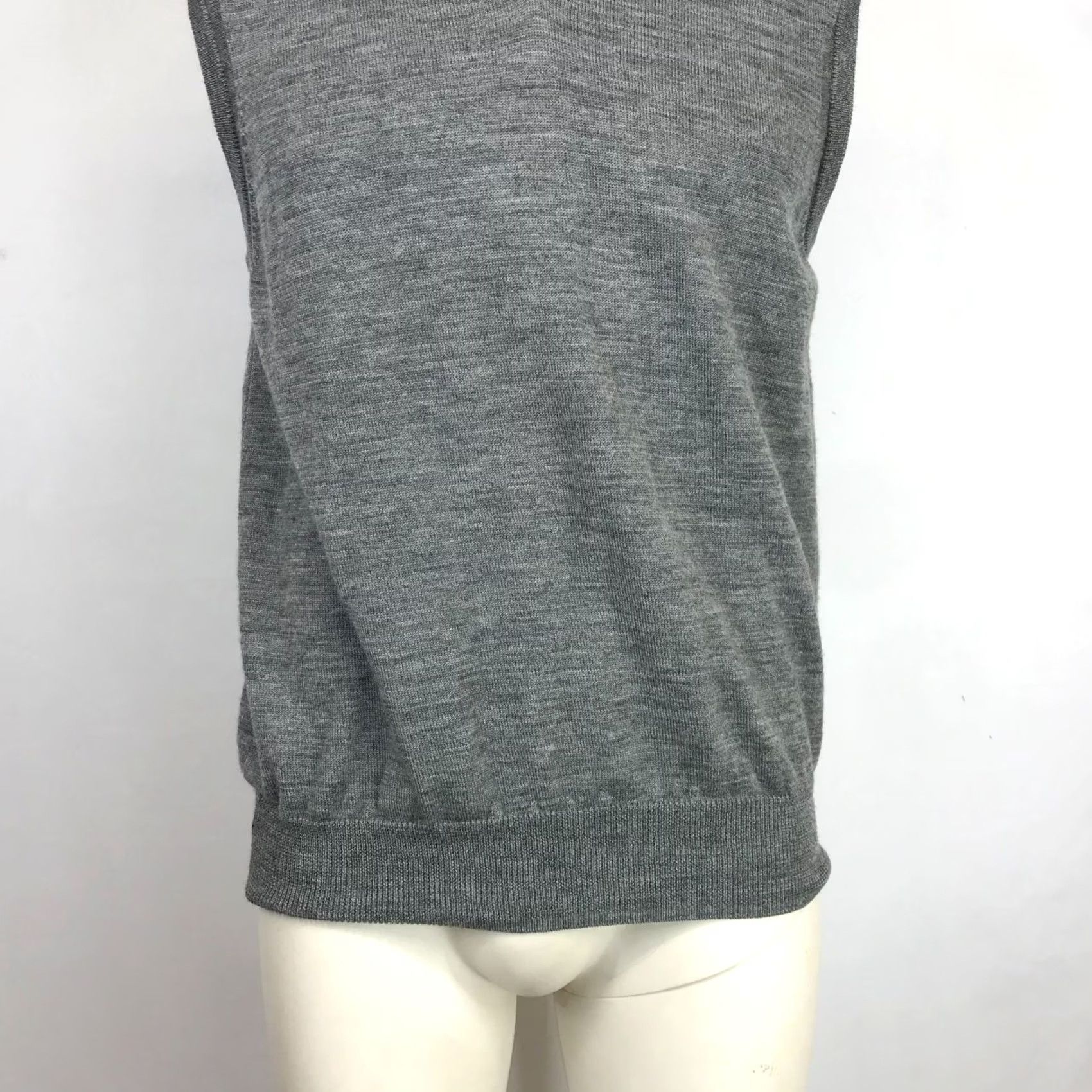 Vintage EXPRESS DESIGN STUDIO Vest Mens L Gray SLEEVELESS NECK MERINO WOOL Size US L / EU 52-54 / 3 - 3 Thumbnail