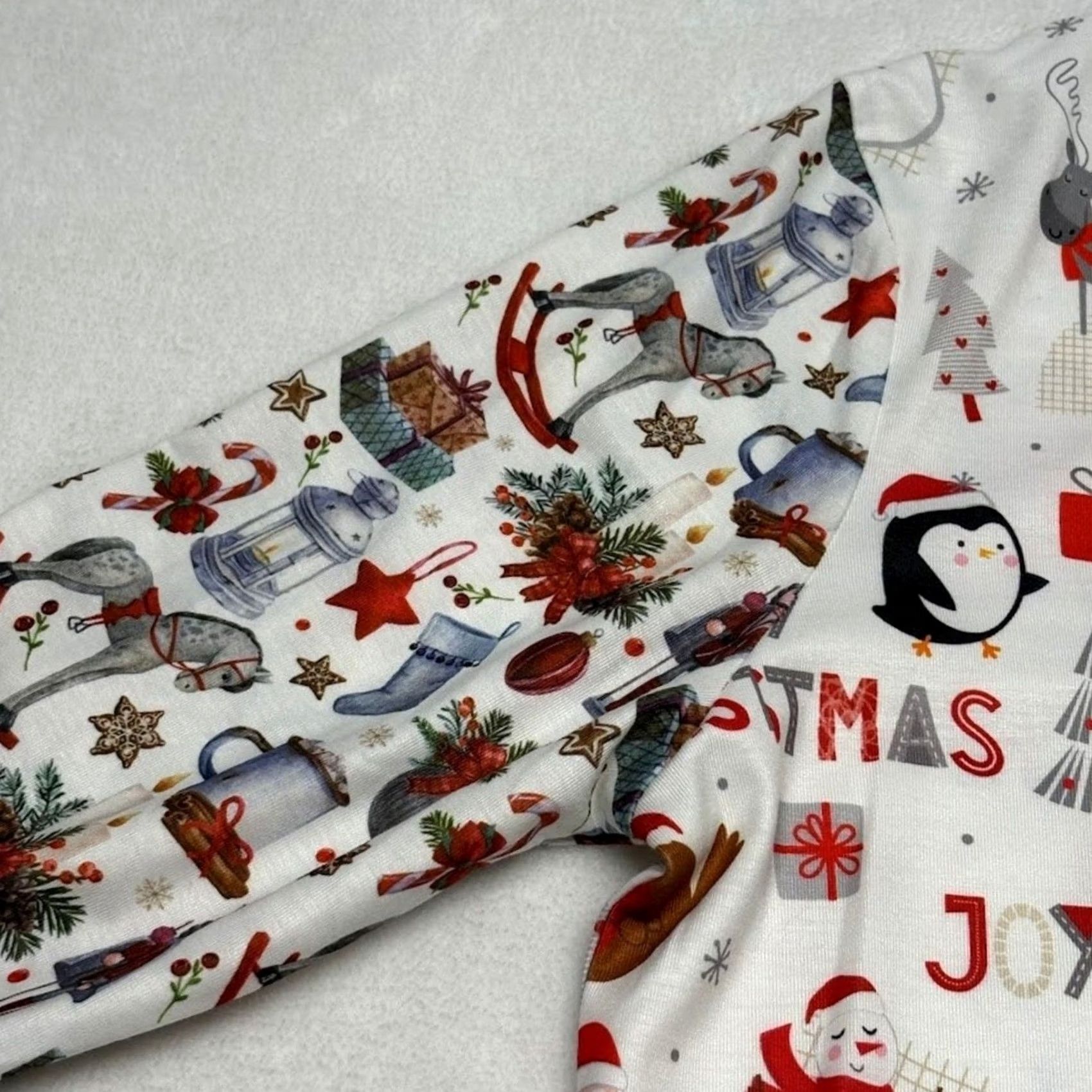 Vintage With Love Ugly Sweater Christmas Santa Snowman Penguin Reindeer Long Sleeve Top M Women Crew Neck T-Shirt White Christmas Theme Lifetime Holiday - Size M / US 6-8 / IT 42-44 - 4 Thumbnail