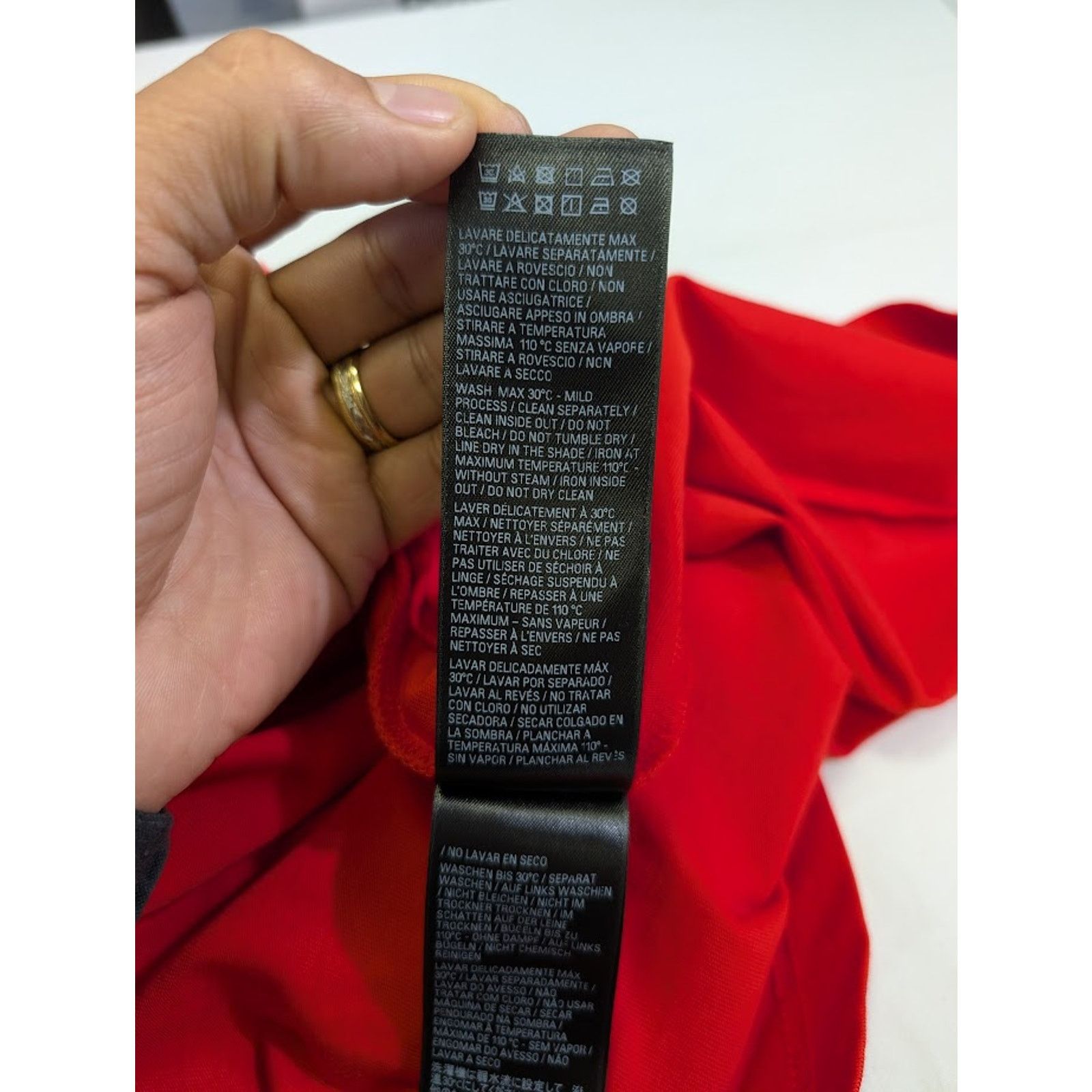 Balenciaga × Under Armour o1rshd1 T-Shirt Vintage Jersey in Red/White Size US XXL / EU 58 / 5 - 14 Thumbnail