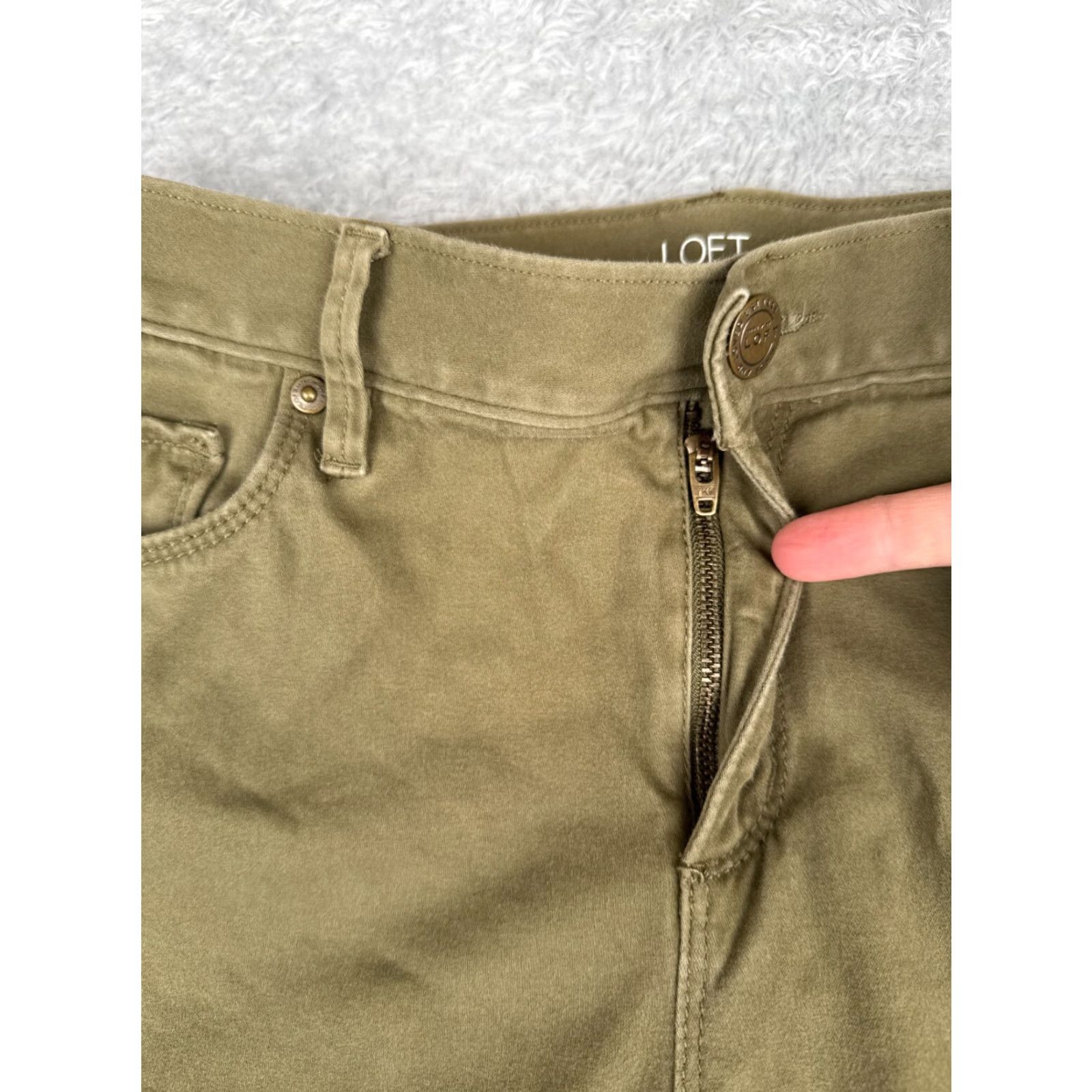 Loft Ann Taylor LOFT Jeans Womens 4P Green Denim Jegging Tapered Brushed Finish 30x26 Size 27" / US 4 / IT 40 - 5 Thumbnail