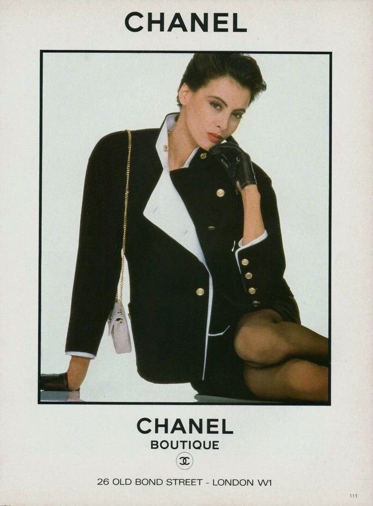 Chanel Chanel 1986 SS Navy Blue Coco Gold-Button Suit FR36 Size XS / US 0-2 / IT 36-38 - 3 Thumbnail
