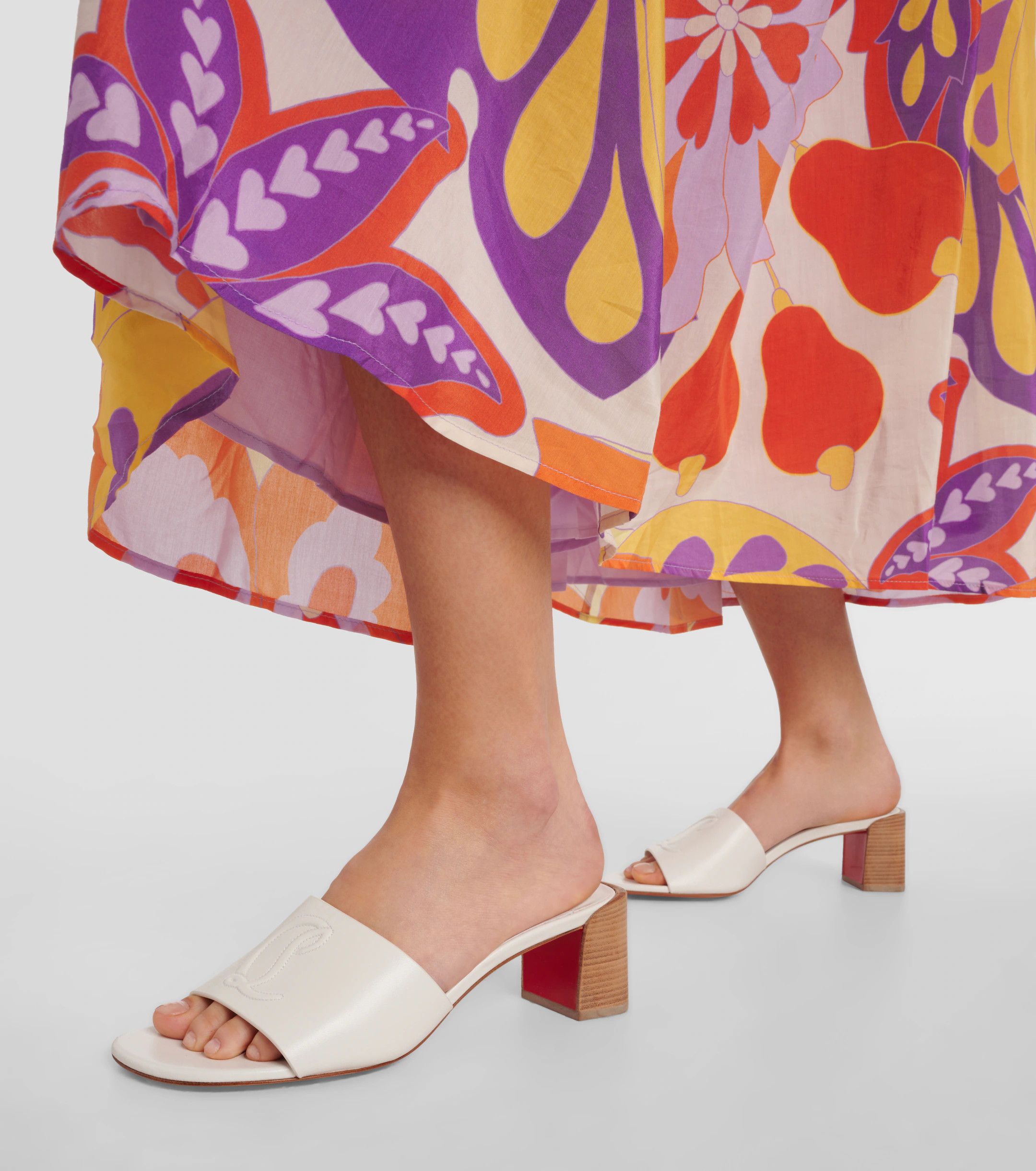 Christian Louboutin o1s1wg110925 Sandals in White Size US 7 / IT 37 - 5 Thumbnail
