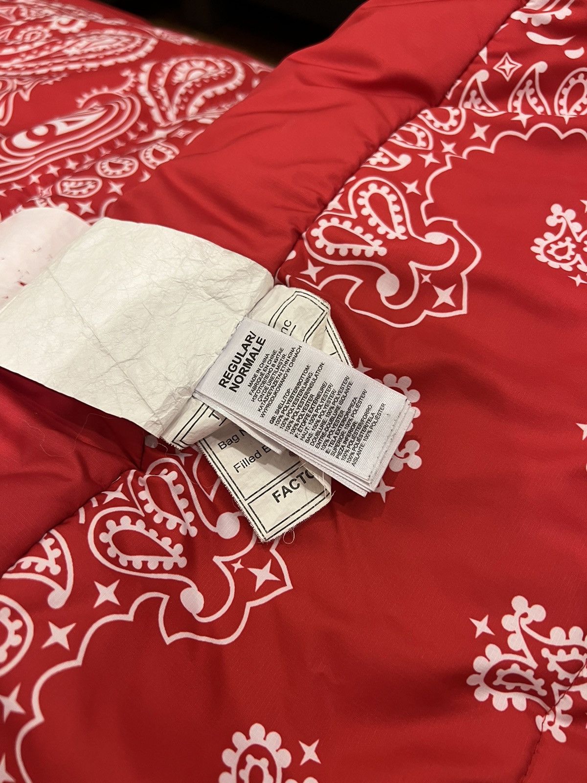 Supreme × The North Face Supreme The North Face Red Bandana Sleeping Bag Paisley Size ONE SIZE - 7 Thumbnail