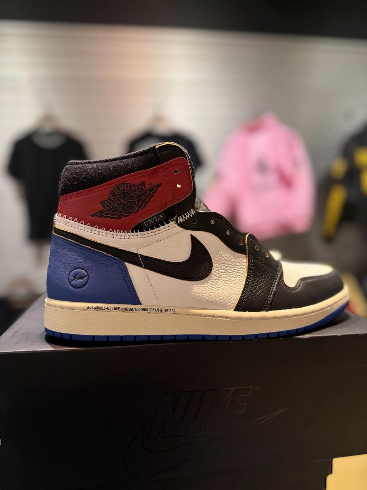 Jordan Brand Air Jordan 1 x Union x Fragment Black and Varsity Red (12.5) Size US 12.5 / EU 45-46 - 6 Thumbnail