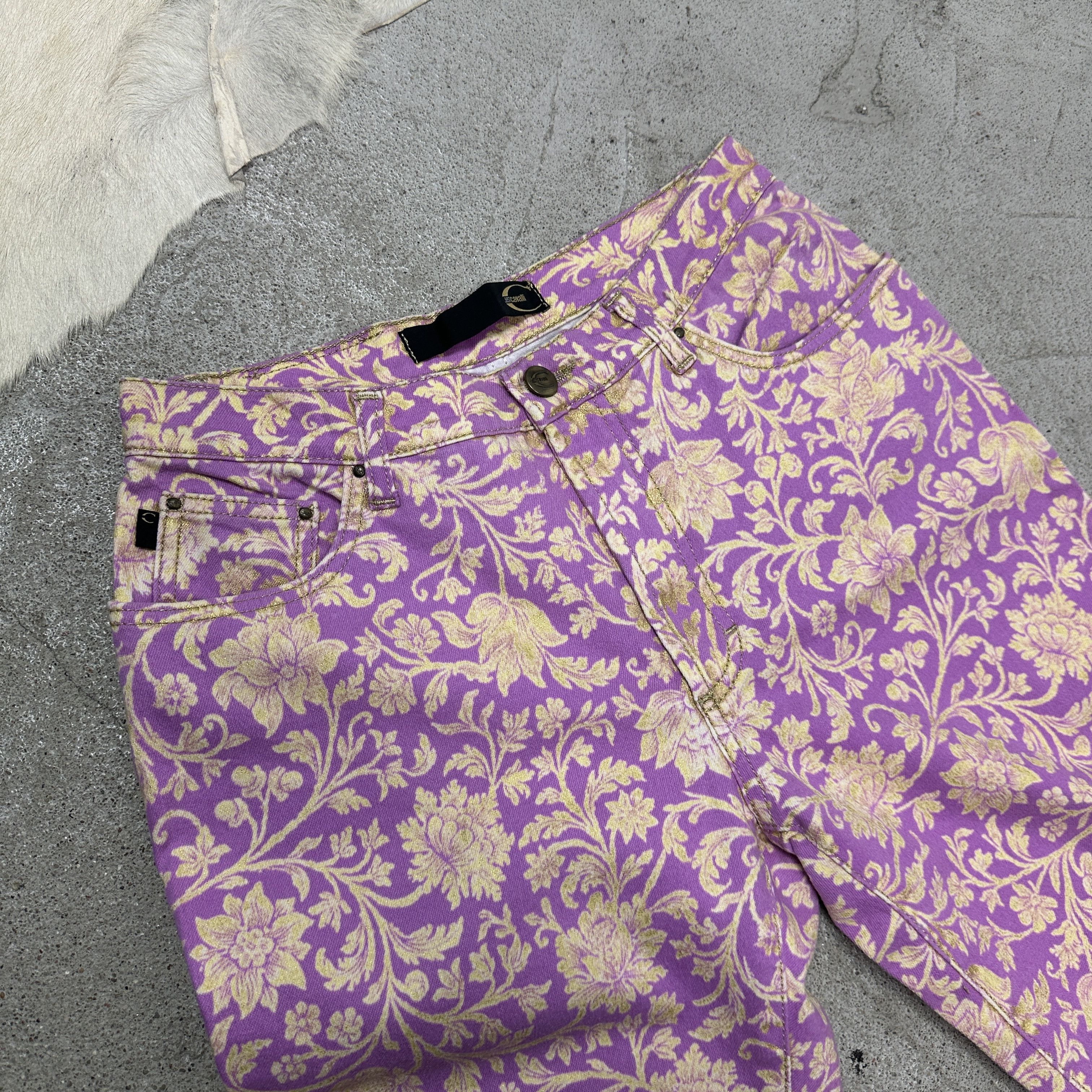 Roberto Cavalli Vintage Preppy Fullrpint Flowers Roberto Cavalli Pants 00s Size 25" / US 0 / IT 36 - 3 Thumbnail