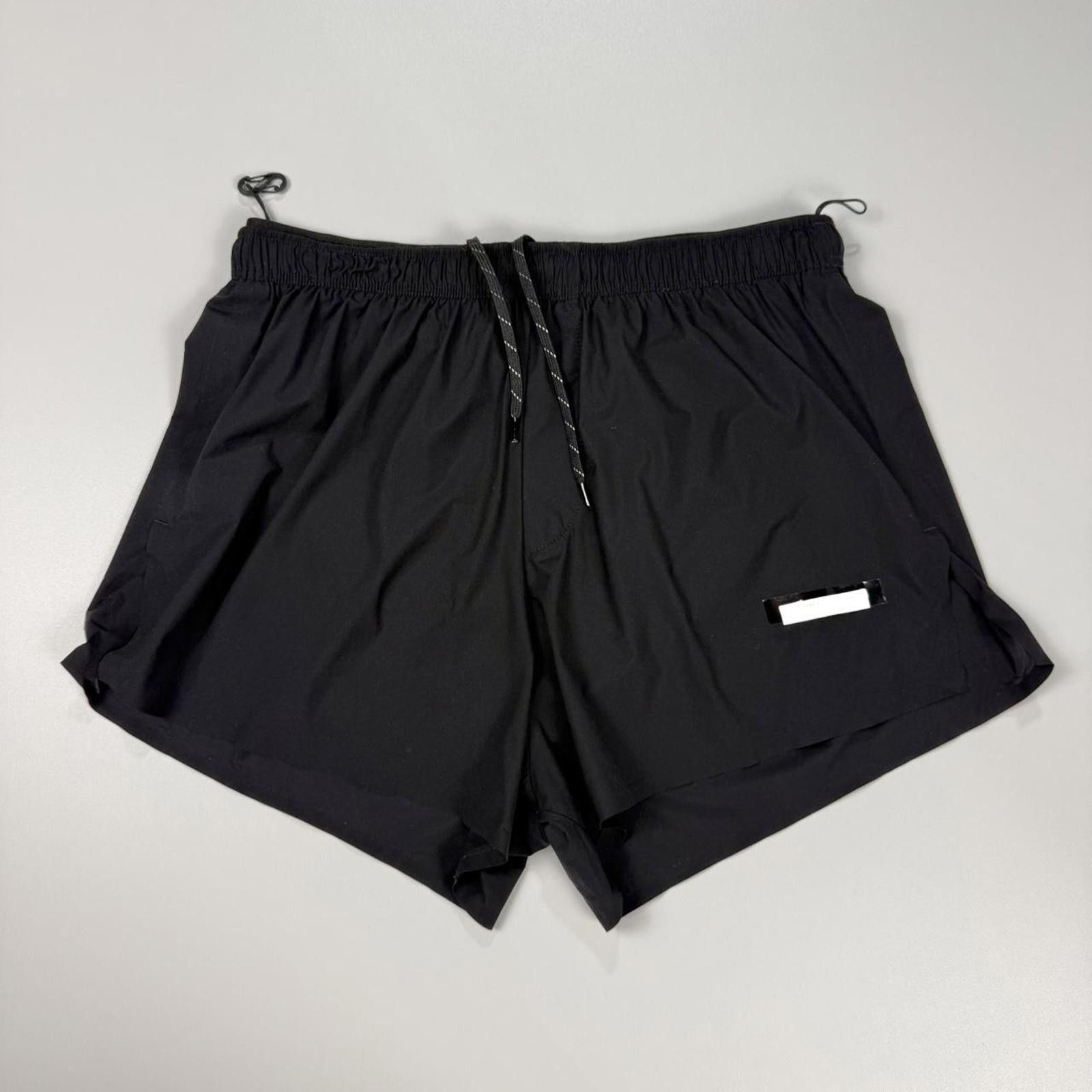 Satisfy Satisfy Space-O black short Size 28" / US 6 / IT 42 - 1 Thumbnail