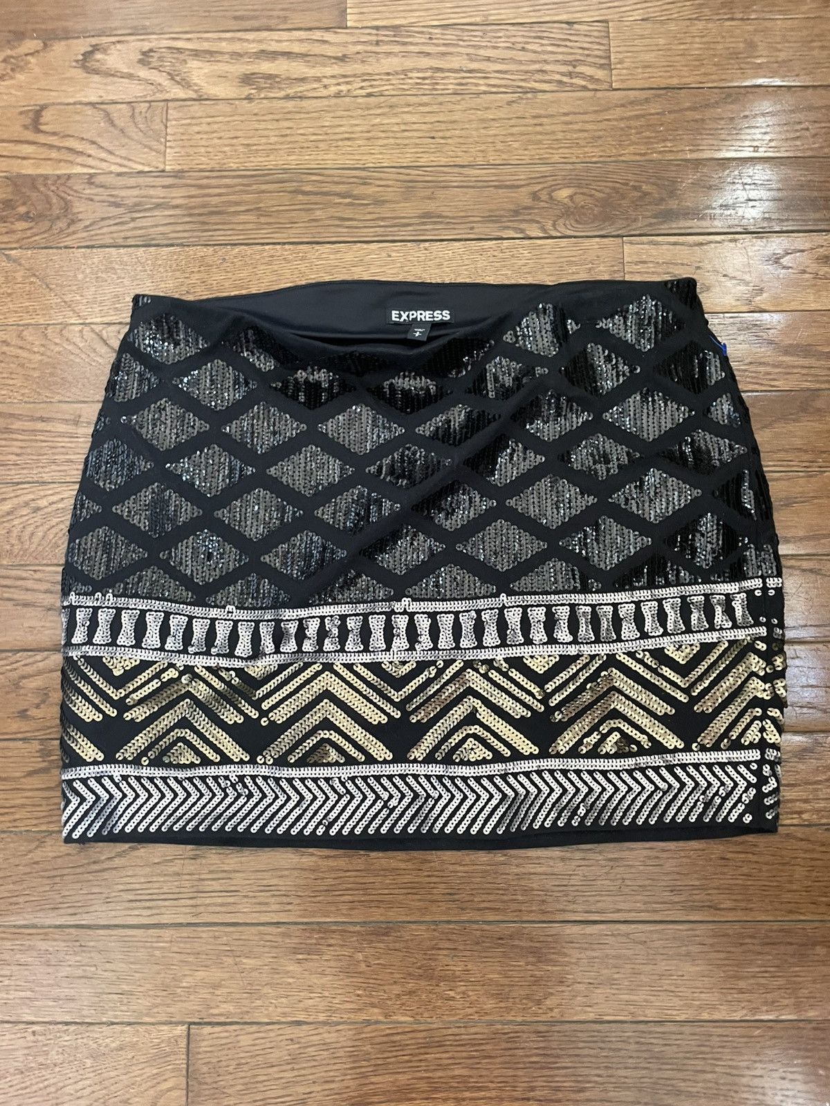 Express Express black and gold sequin mini skirt Size 28" / US 6 / IT 42 - 1 Thumbnail