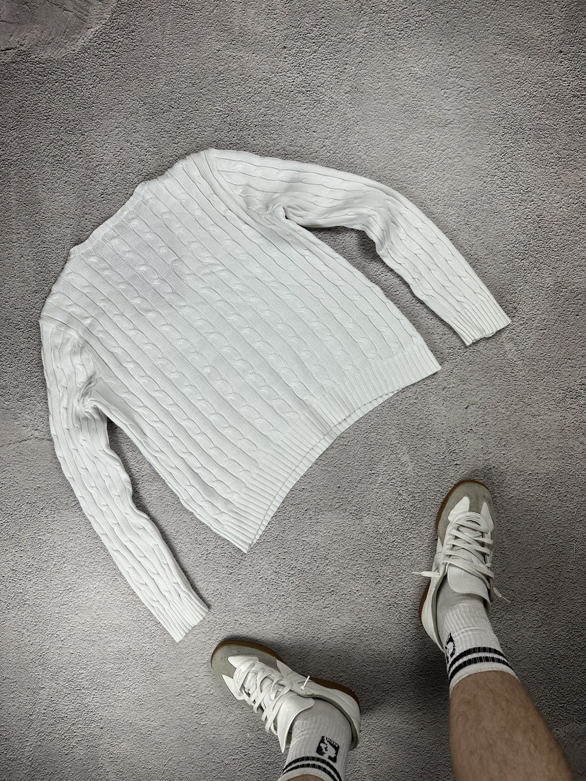 Polo Ralph Lauren Polo Ralph Lauren Cable Knit V-Neck Sweater White Striped Size L / US 10 / IT 46 - 2 Thumbnail