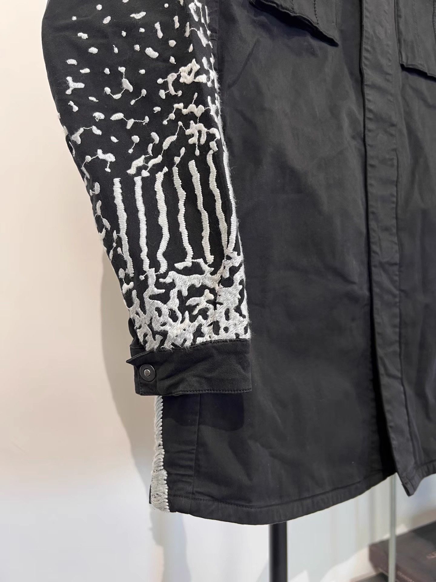 11 By Boris Bidjan Saberi 11by BBS S1B Embroidered Overshirt K35 Size US S / EU 44-46 / 1 - 4 Thumbnail