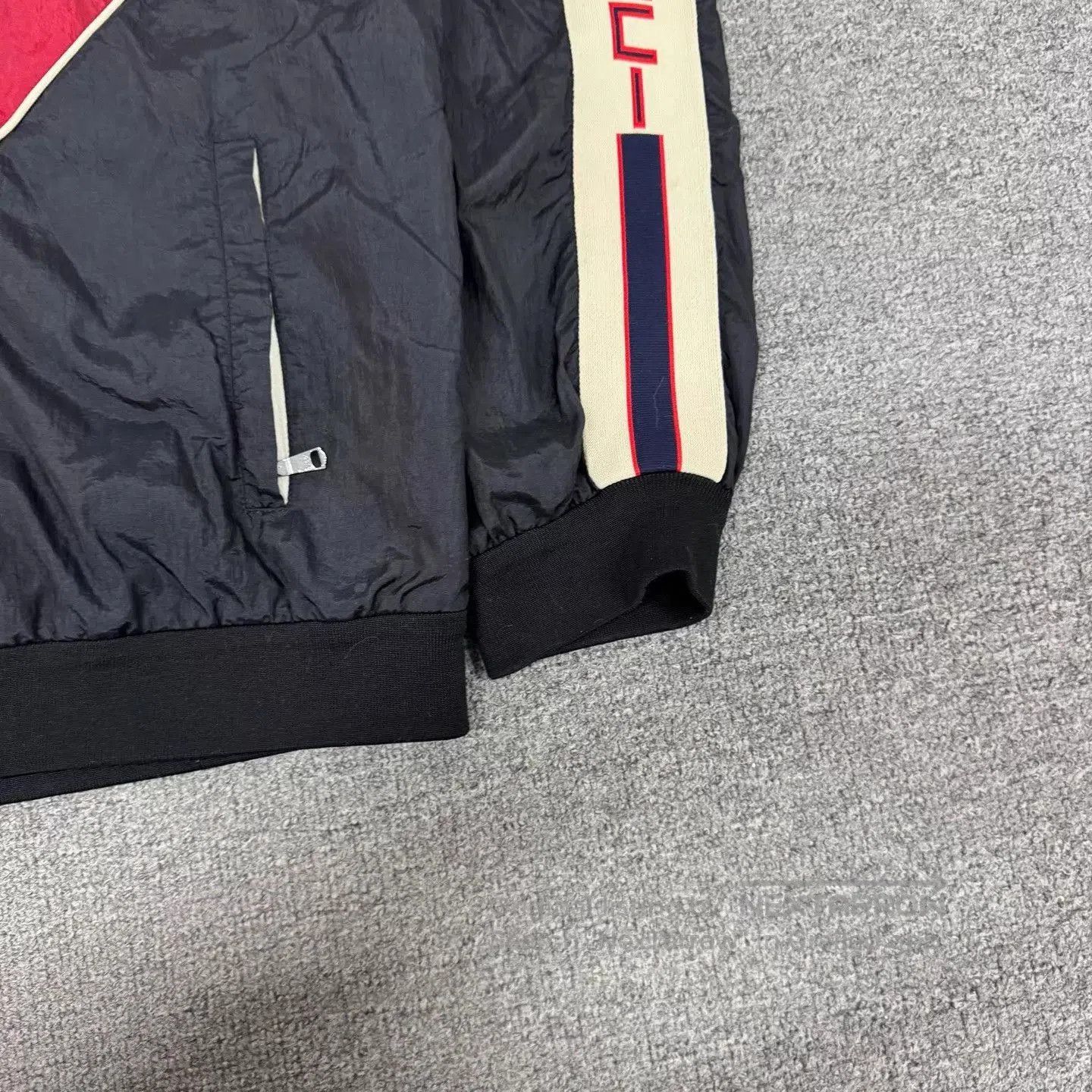 Gucci Red Colorblock Zip-Up Jacket - XL. Size US XL / EU 56 / 4 - 3 Thumbnail