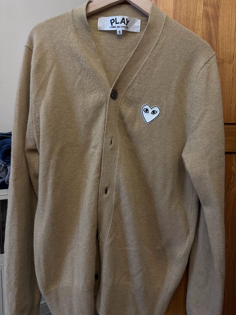 Comme des Garcons Comme Des Garcons Knitwear Khaki Men's Size US S / EU 44-46 / 1 - 1 Thumbnail