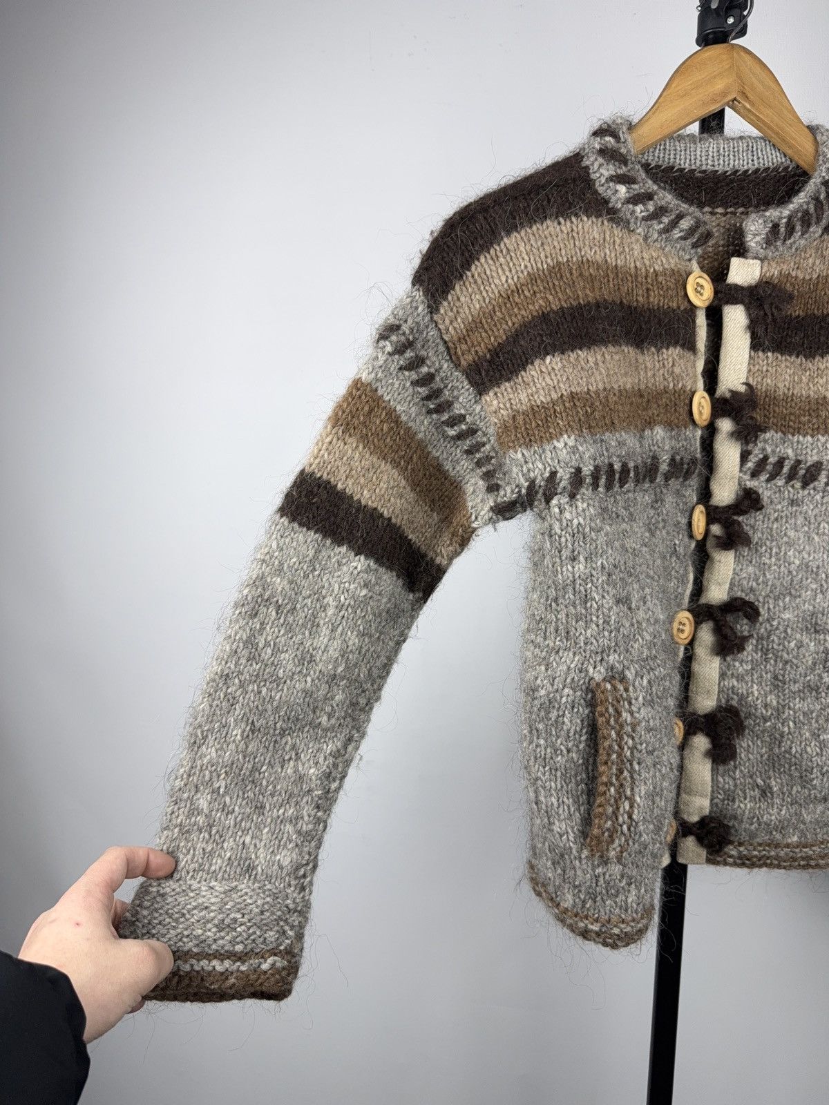 Japanese Brand Retro Vntg 90s Norwegian Hand Knit Wool Cardigan Dale Style Size S / US 4 / IT 40 - 4 Thumbnail