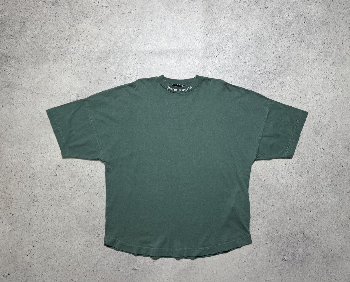 Palm Angels Palm Angels Oversize Big Logo T-Shirt Luxury Size S Size US S / EU 44-46 / 1 - 2 Thumbnail