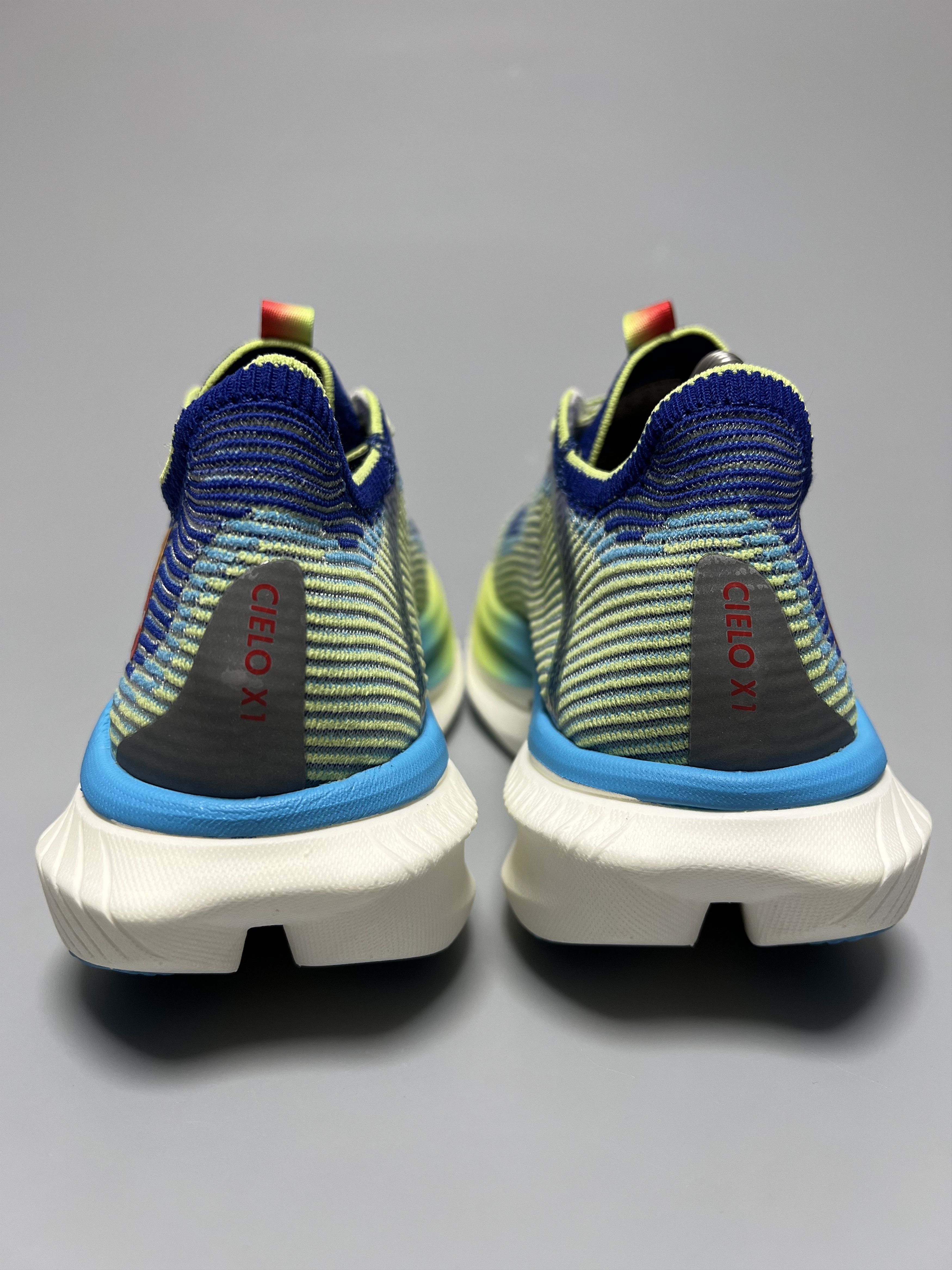 Hoka Hoka One One Celio X1 Evening Sky Lettuce Running Shoes Size US 7 / EU 40 - 4 Thumbnail