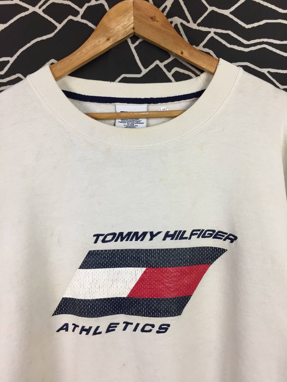 Tommy Hilfiger Vtg 90s Tommy Hilfiger Athletics Logo Pullover Sweatshirt Size US XXL / EU 58 / 5 - 2 Thumbnail