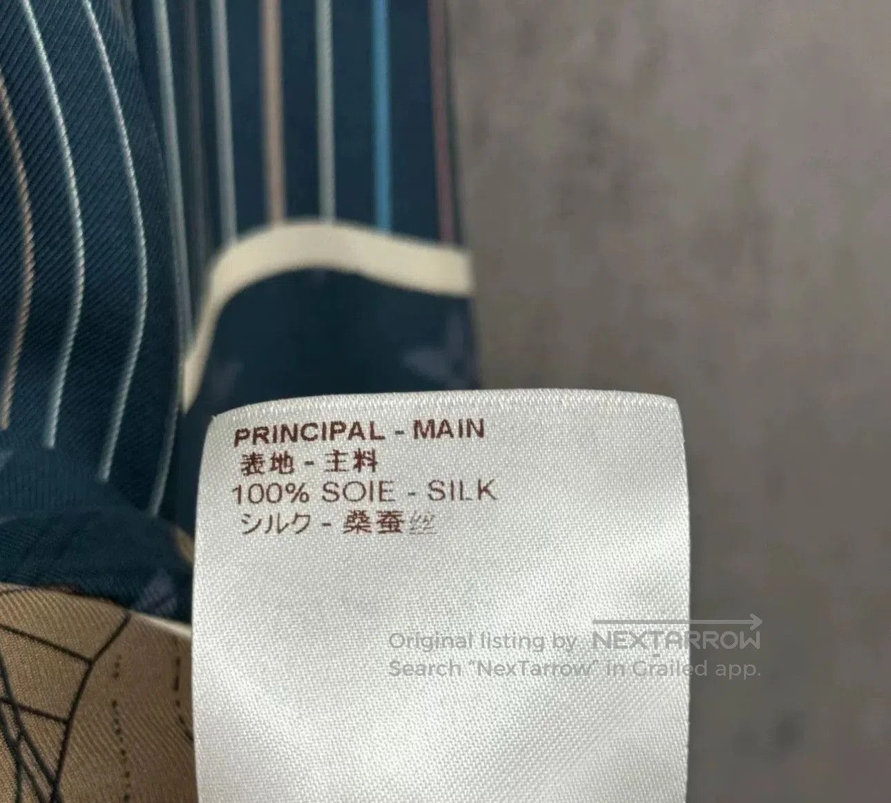 Louis Vuitton Louis Vuitton Monogram Silk Shirt. Size XS / US 0-2 / IT 36-38 - 4 Thumbnail