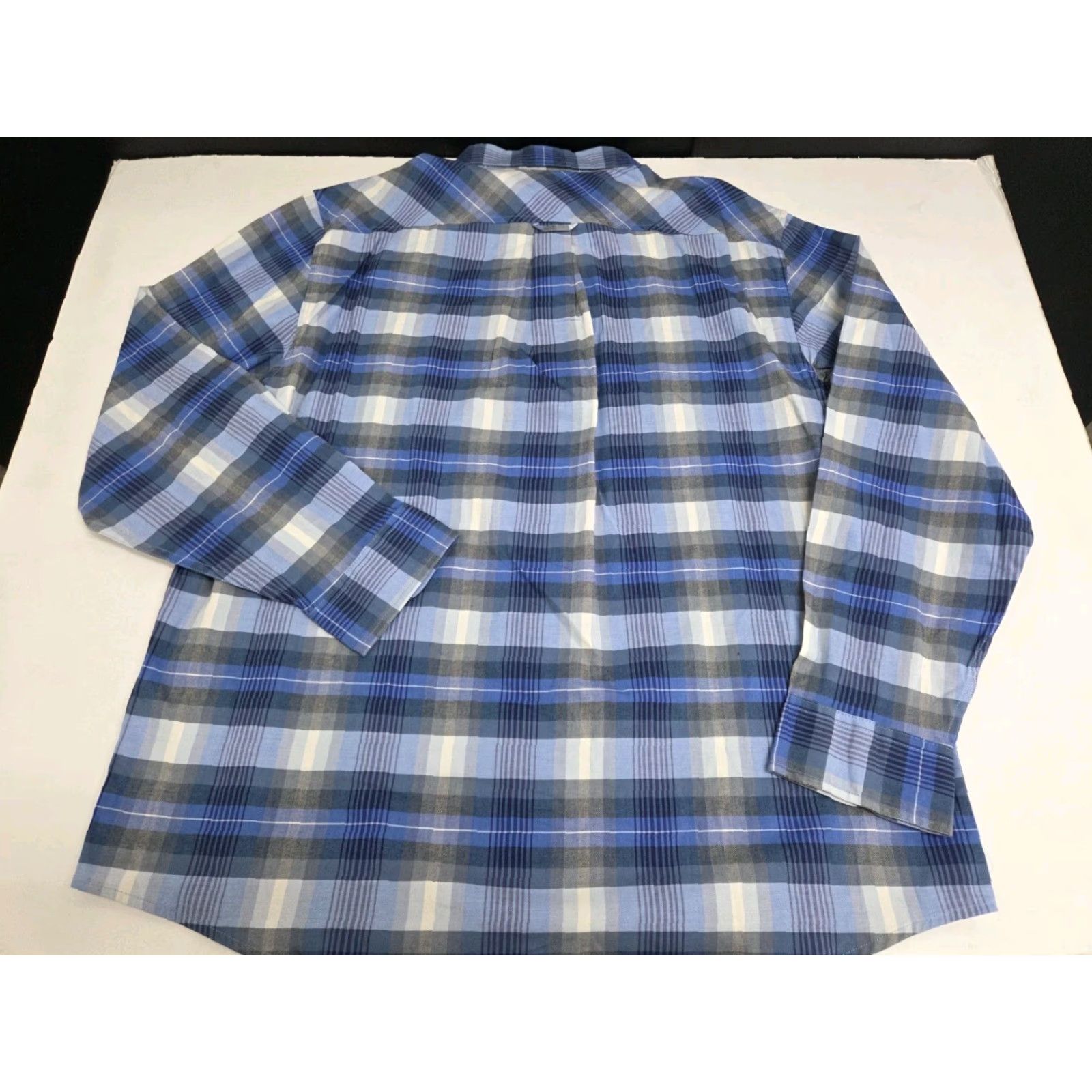 Lands' End Lands' End Men's Button-Up Shirt XL Blue Plaid Long Sleeve Regular Fit Size US XL / EU 56 / 4 - 4 Thumbnail