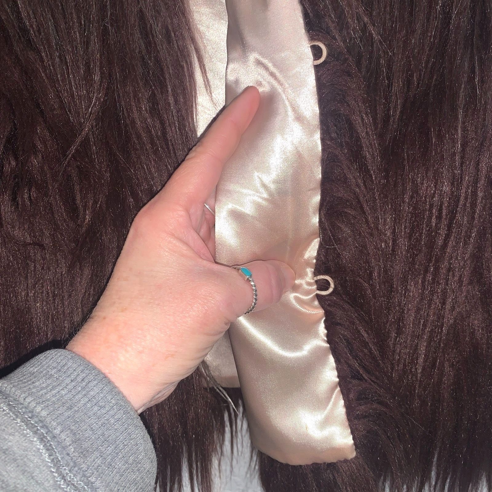 Vintage Me Jane "Almost Famous" Style Ombre' Faux Fur Vest Satin Lin Size M / US 6-8 / IT 42-44 - 6 Thumbnail