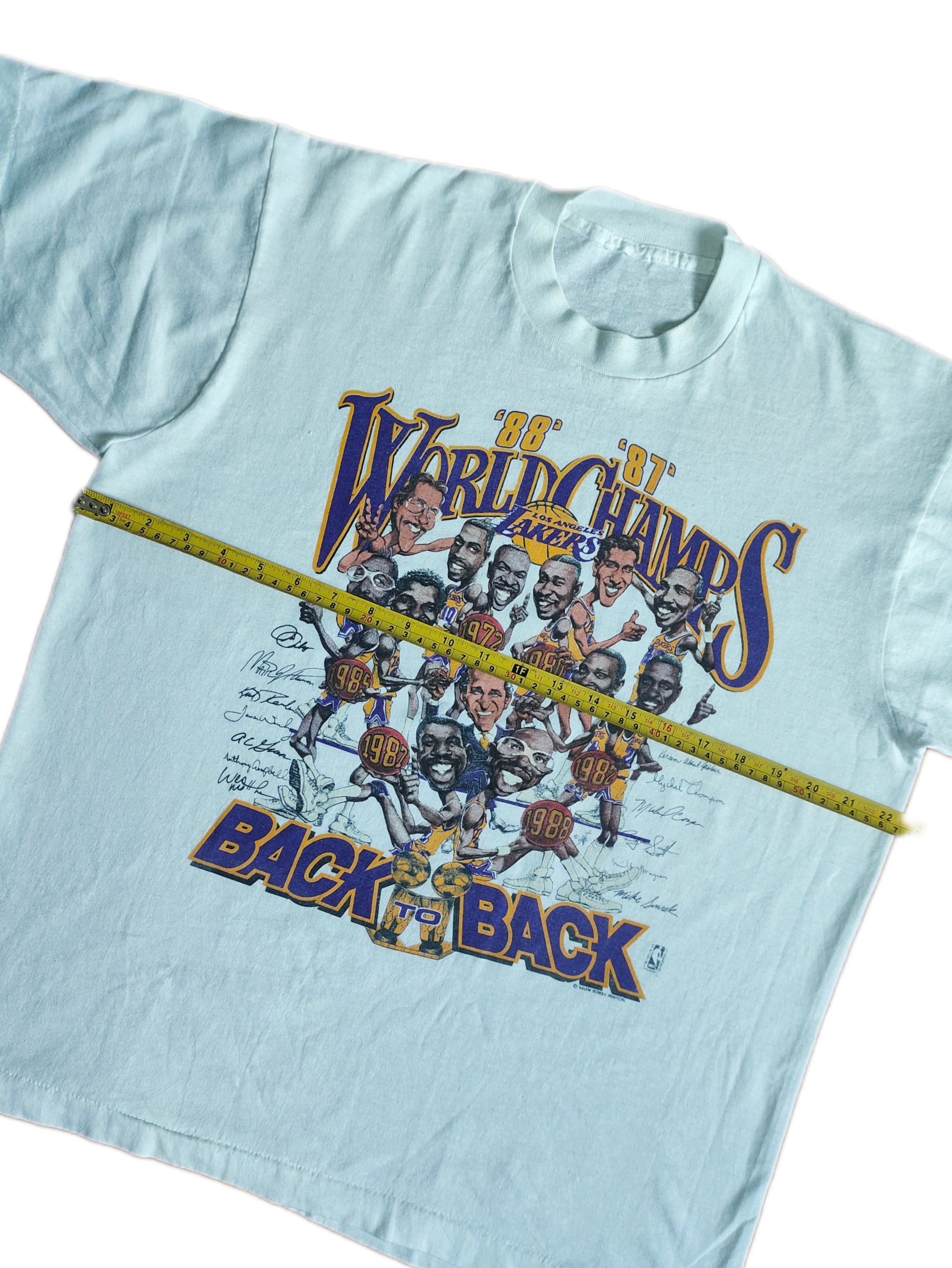 Vintage Vintage LA Lakers 1987 Champions Caricature T-shirt Size L / US 10 / IT 46 - 9 Thumbnail