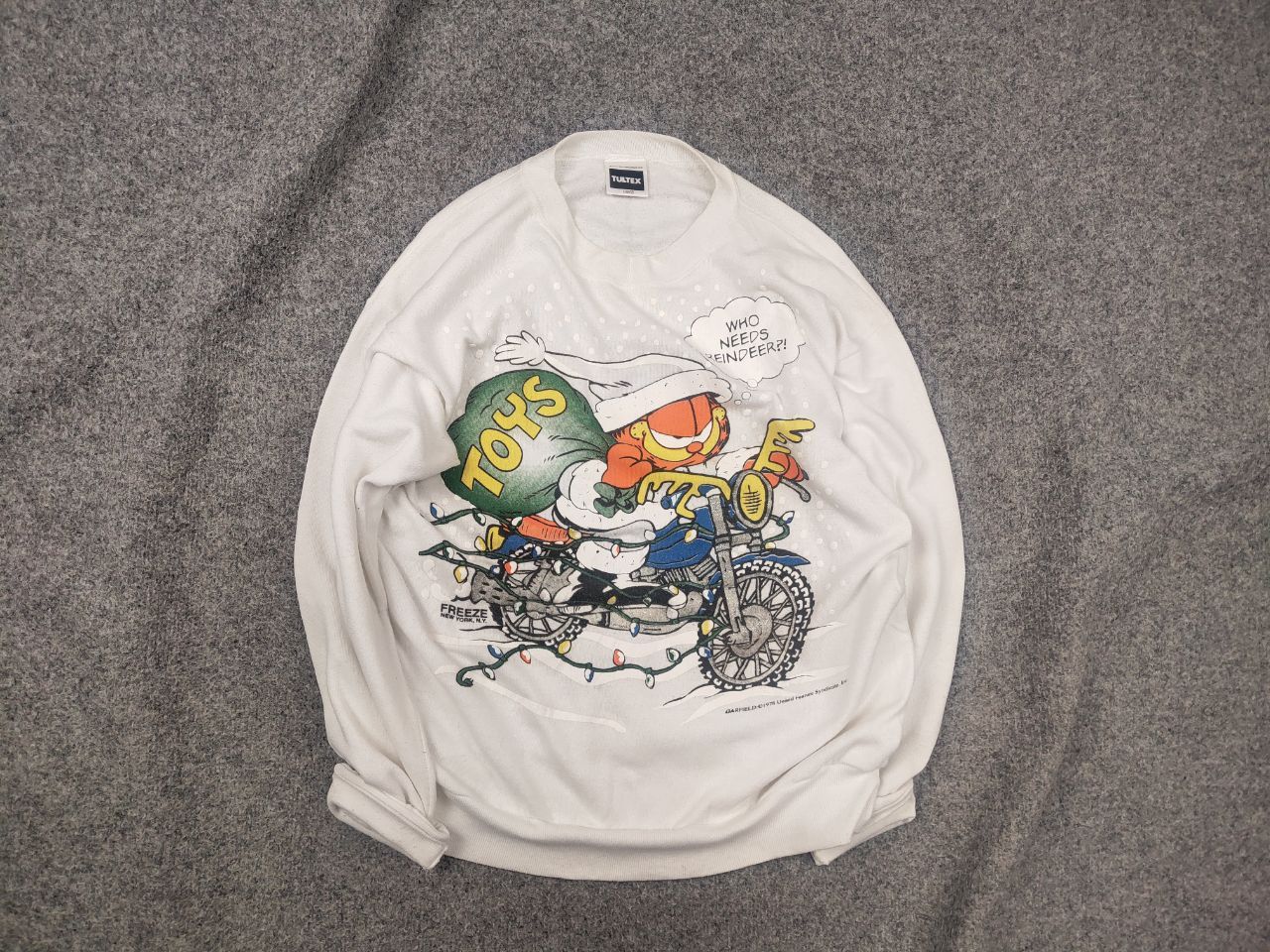 Tultex Rare Vintage 1978's Garfield Printed Logo Freeze Sweatshirt Size US L / EU 52-54 / 3 - 1 Thumbnail
