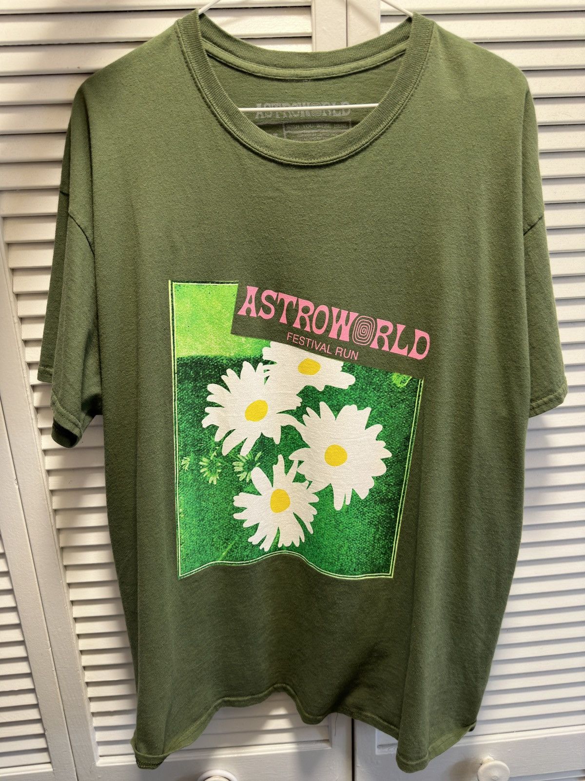 image of Travis Scott Astroworld Flowers T-Shirt in Green, Men's (Size XL)