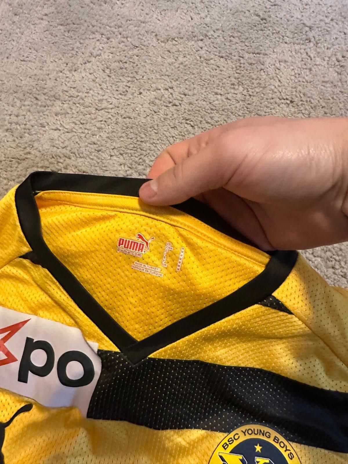 Puma #25 Pasche BSC Young Boys FC 2008-09 Home Jersey Puma Shirt Size US M / EU 48-50 / 2 - 5 Thumbnail