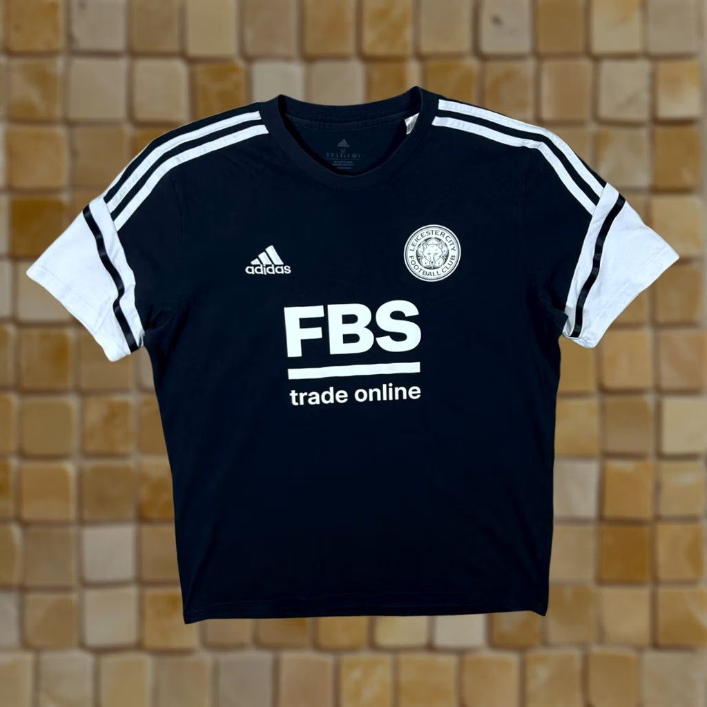 Adidas Adidas Leicester City Football Club 2022-2023 Black White Short Sleeve Cotton T-Shirt Medium Mens Size US M / EU 48-50 / 2 - 1 Thumbnail